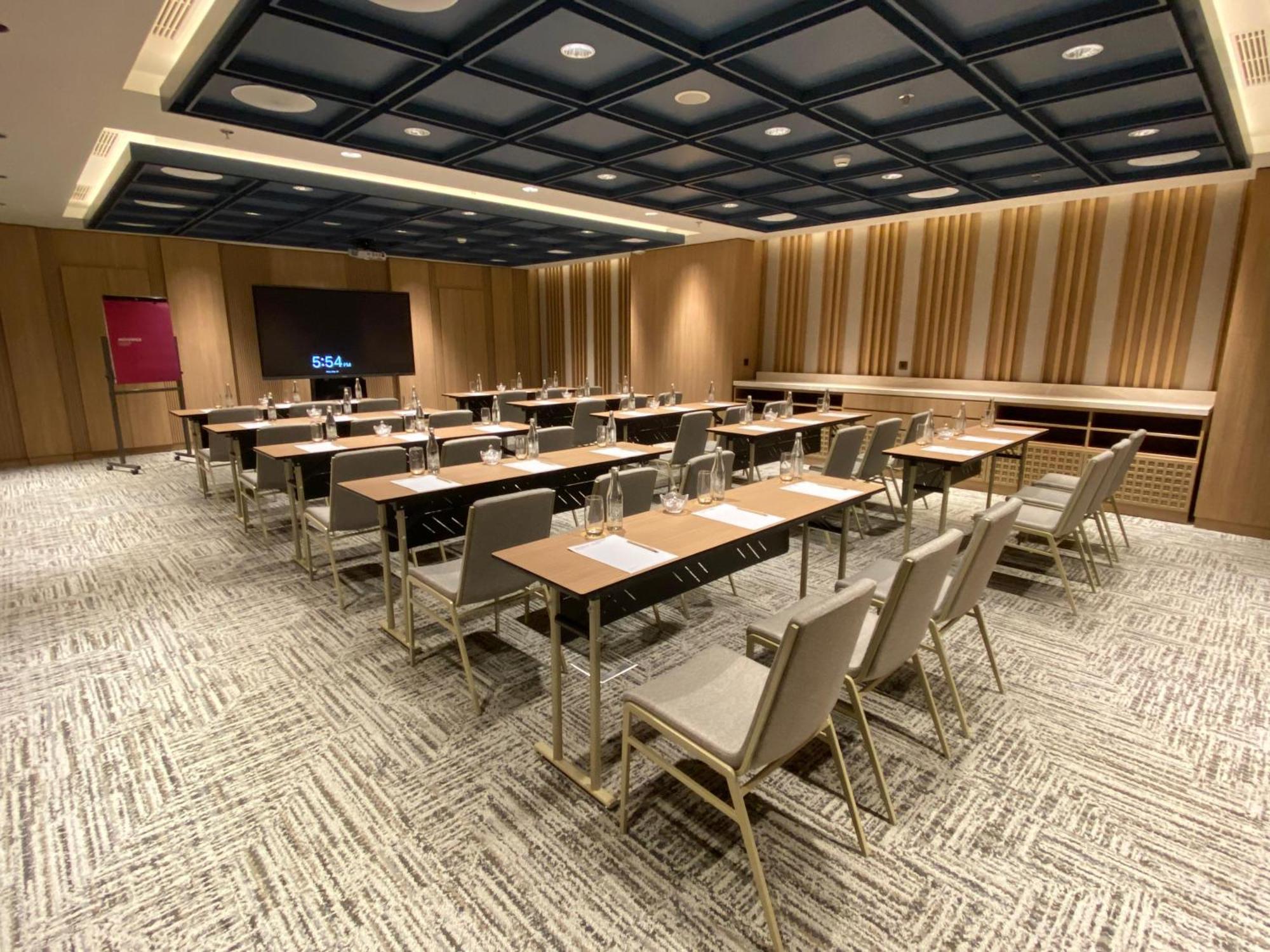 Moevenpick Hotel Jakarta City Centre Ngoại thất bức ảnh