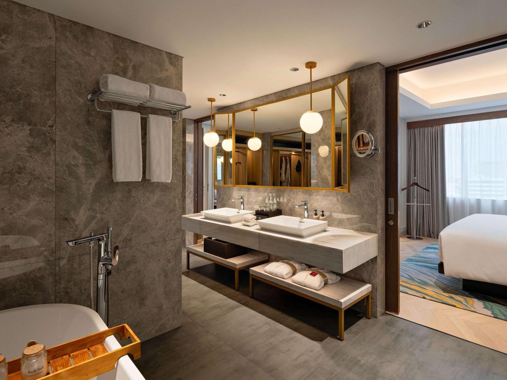Moevenpick Hotel Jakarta City Centre Ngoại thất bức ảnh