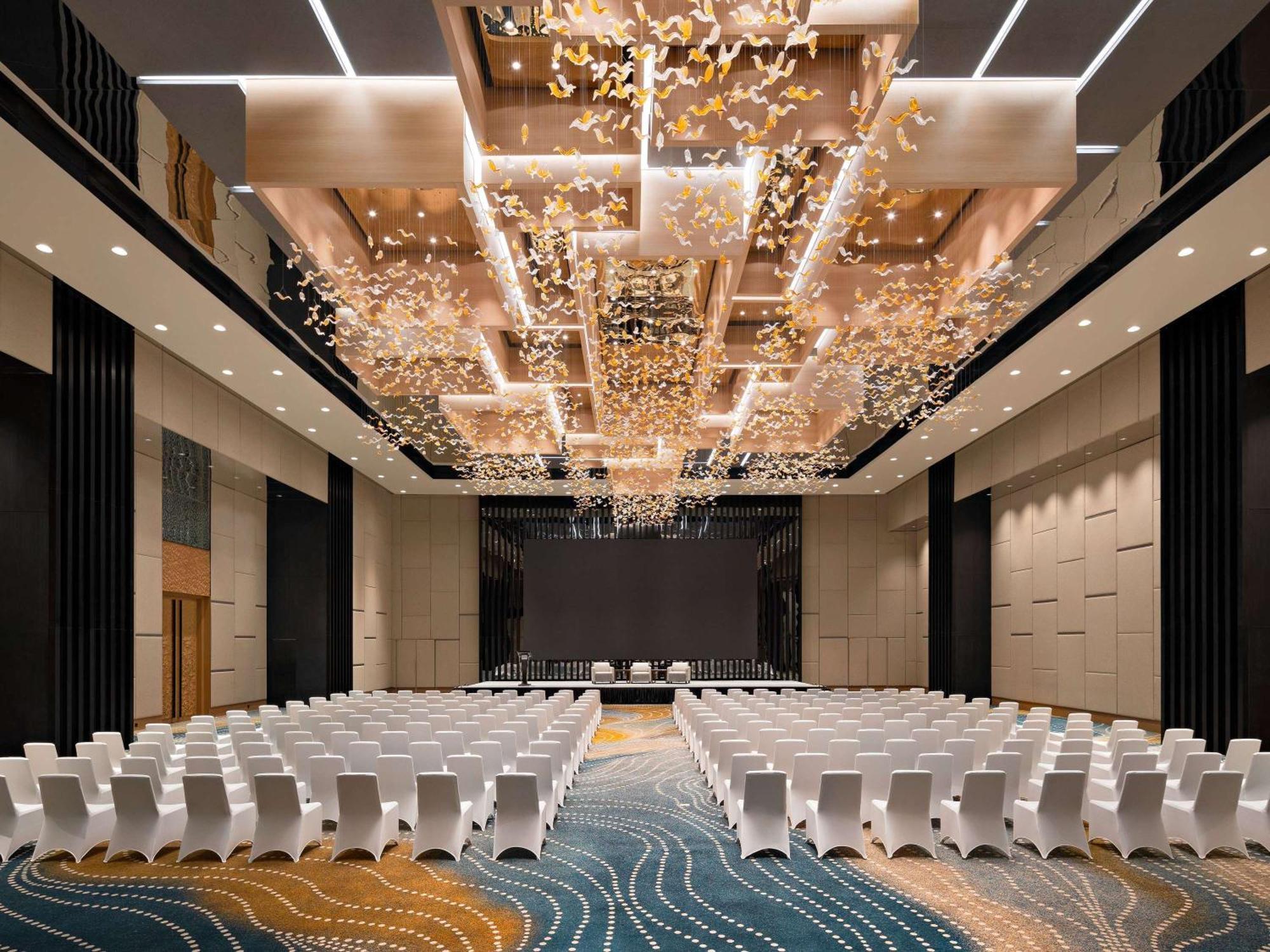Moevenpick Hotel Jakarta City Centre Ngoại thất bức ảnh