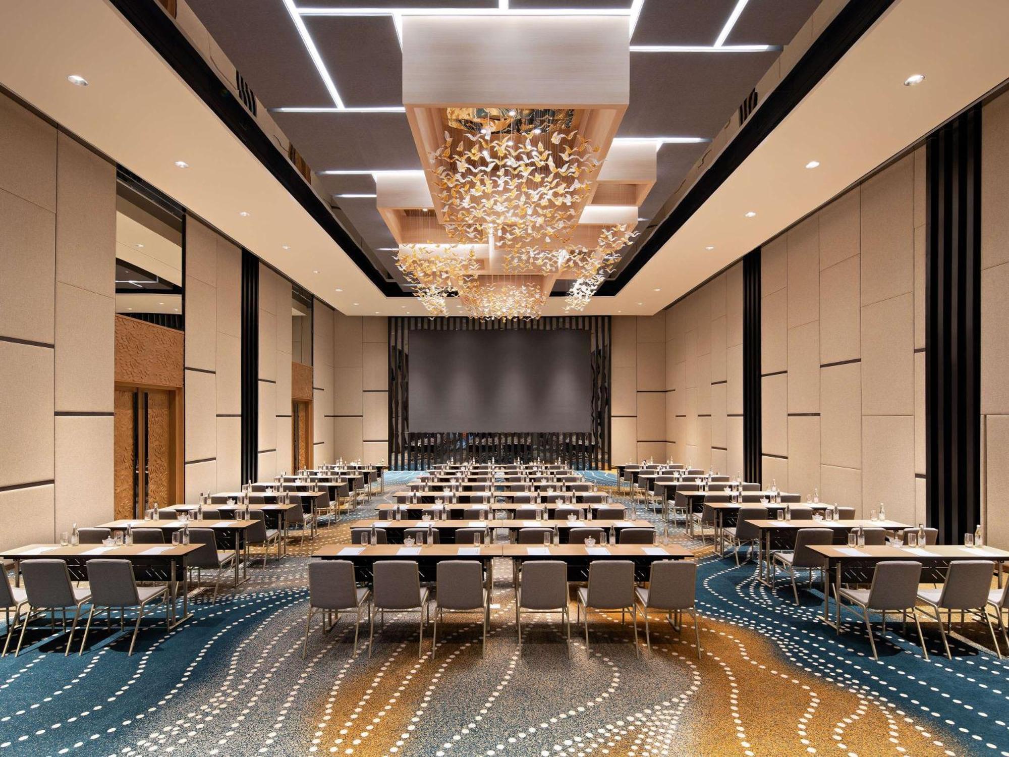 Moevenpick Hotel Jakarta City Centre Ngoại thất bức ảnh