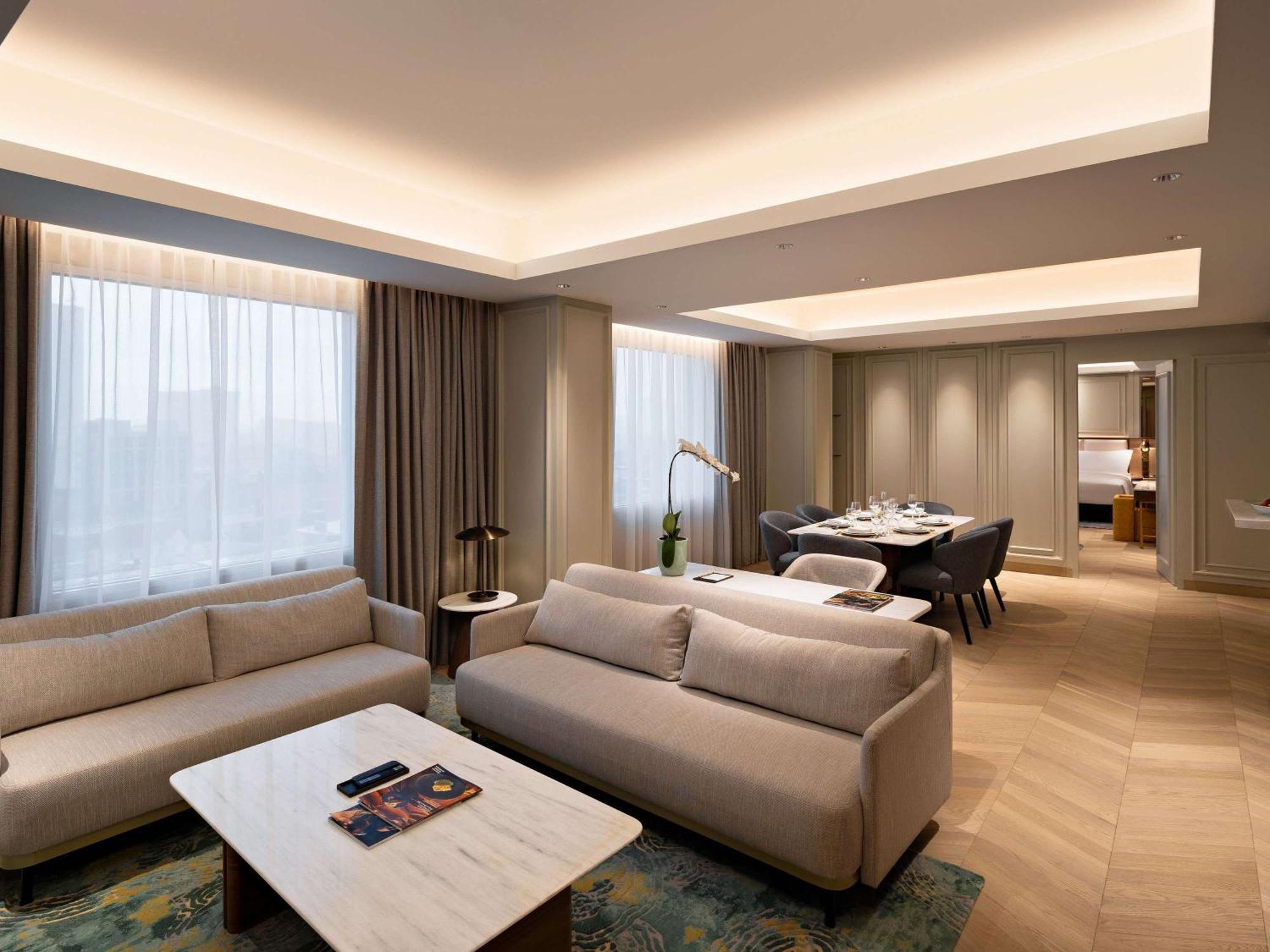 Moevenpick Hotel Jakarta City Centre Ngoại thất bức ảnh